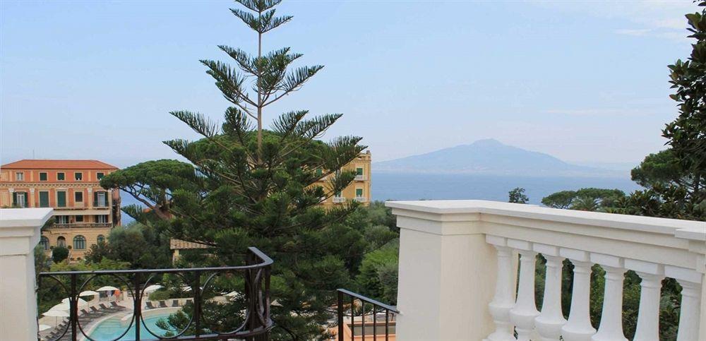 Agora Apartments Sorrento Exteriér fotografie