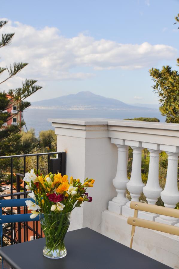 Agora Apartments Sorrento Exteriér fotografie