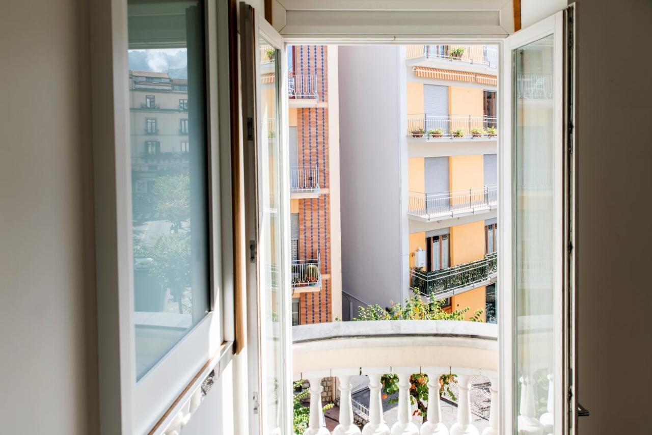 Agora Apartments Sorrento Exteriér fotografie