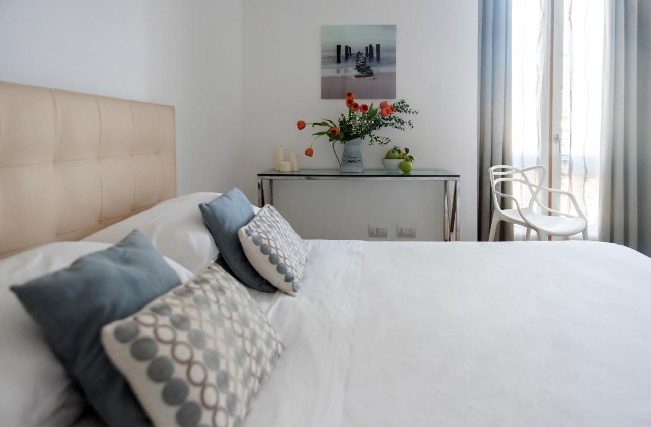 Agora Apartments Sorrento Exteriér fotografie